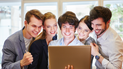 Plataforma de incentivos gamificada para fortalecer desempeño y engagement en redes comerciales